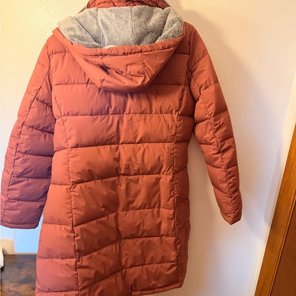 Andrew Marc Light Salmon Puffer Jacket with Faux Fur Trim - Picture 7 of 7